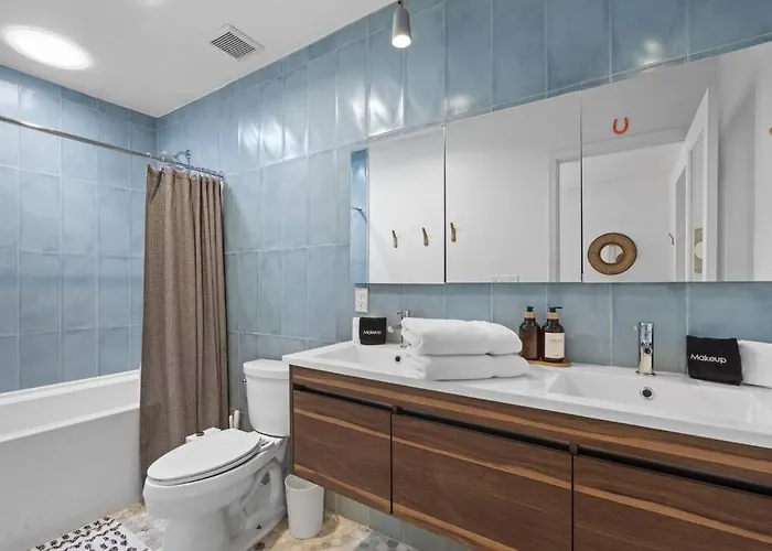Mid-century Stunner // Large Yard And Patio For Indoor/outdoor Living Holiday home Phoenix